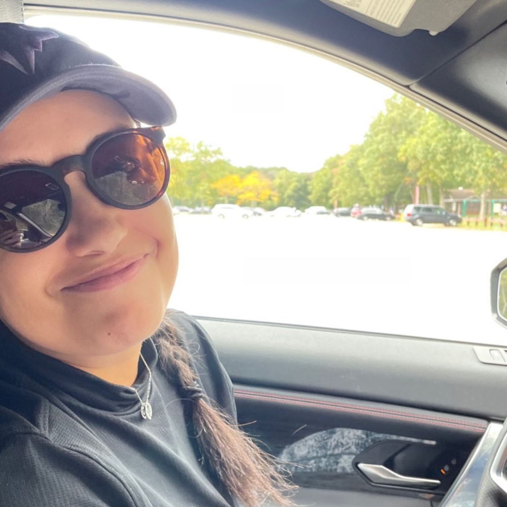 Meet your Posher, Andrea